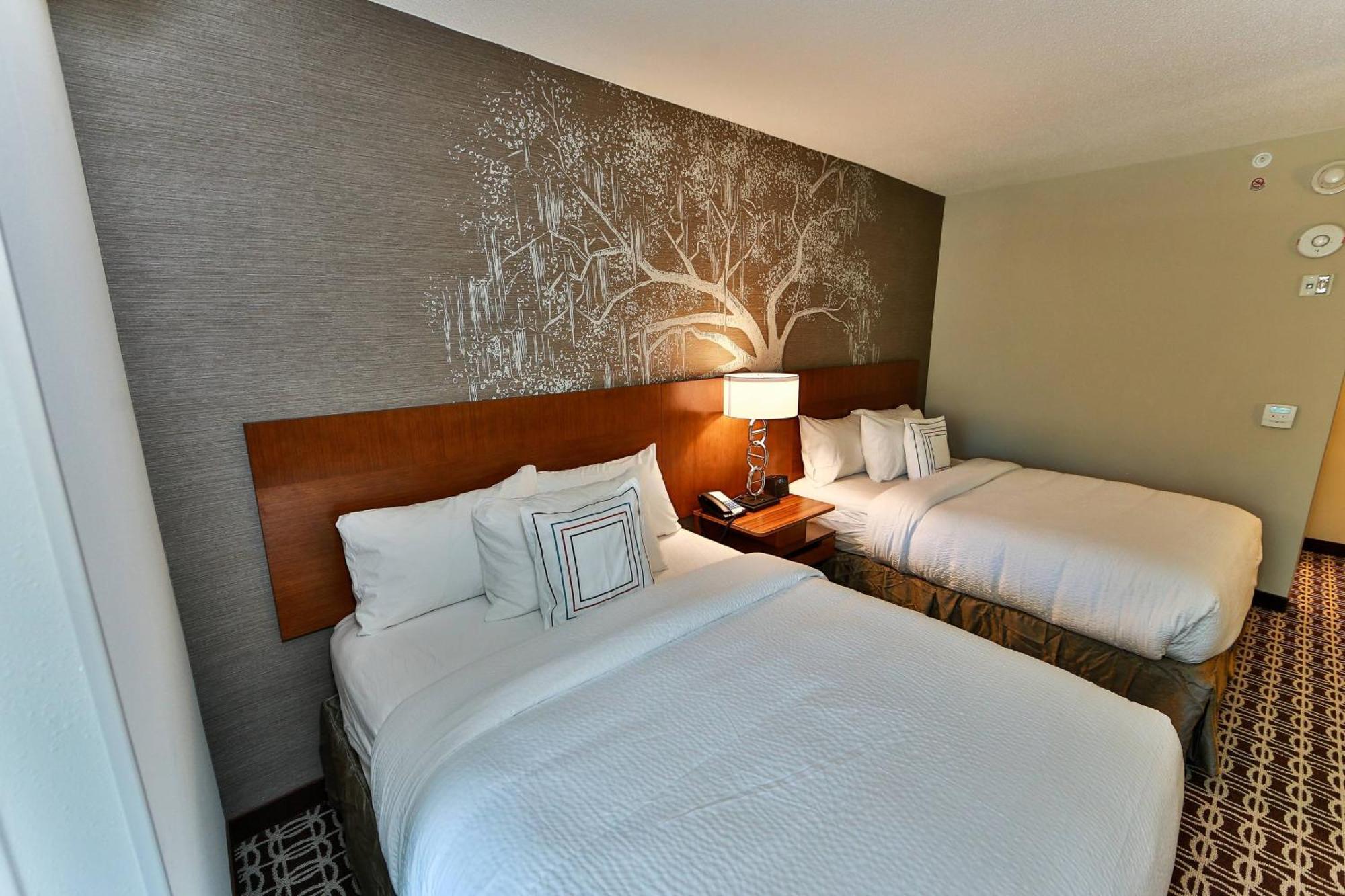 Fairfield Inn & Suites By Marriott Savannah Midtown Экстерьер фото
