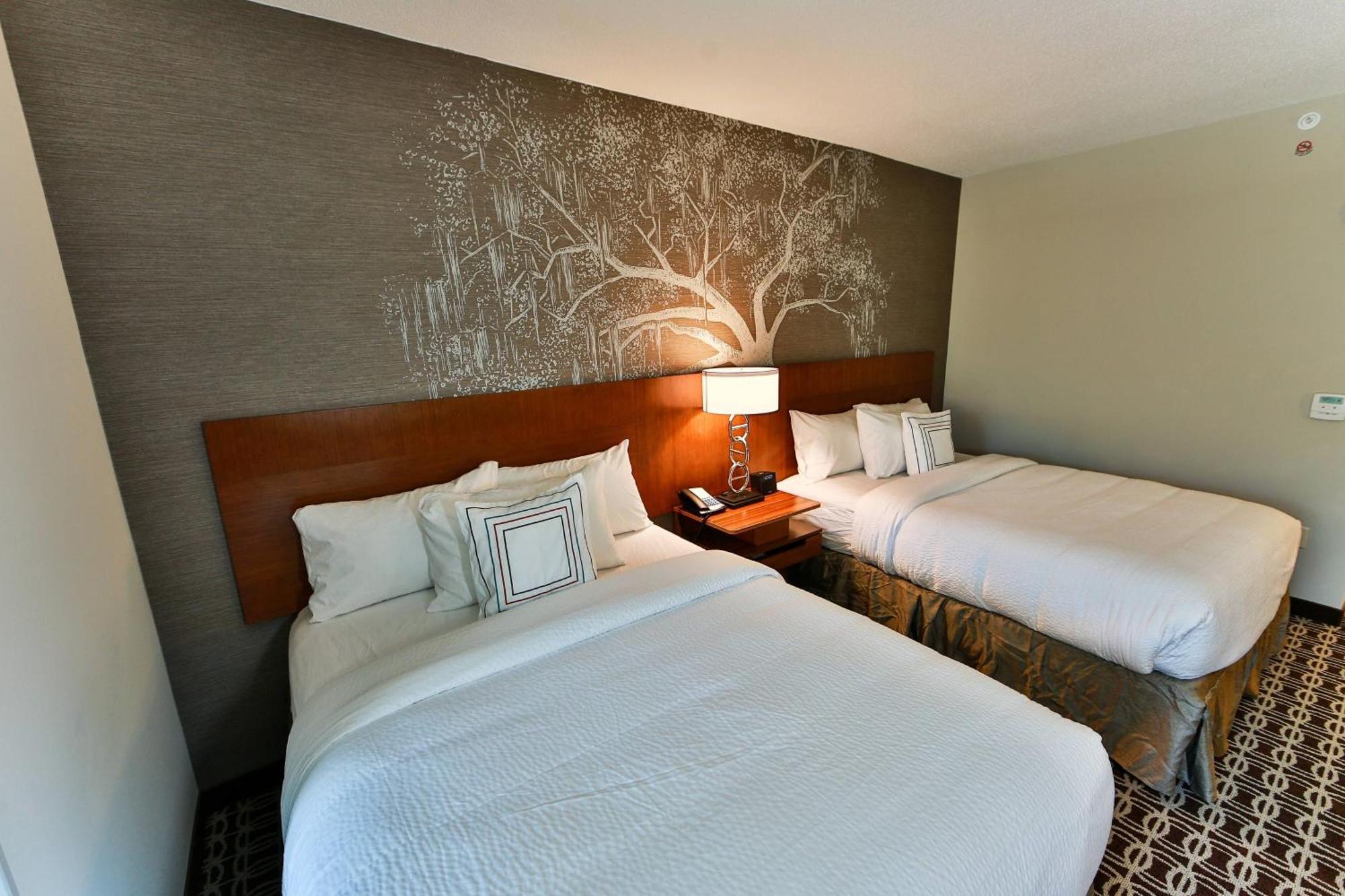 Fairfield Inn & Suites By Marriott Savannah Midtown Экстерьер фото