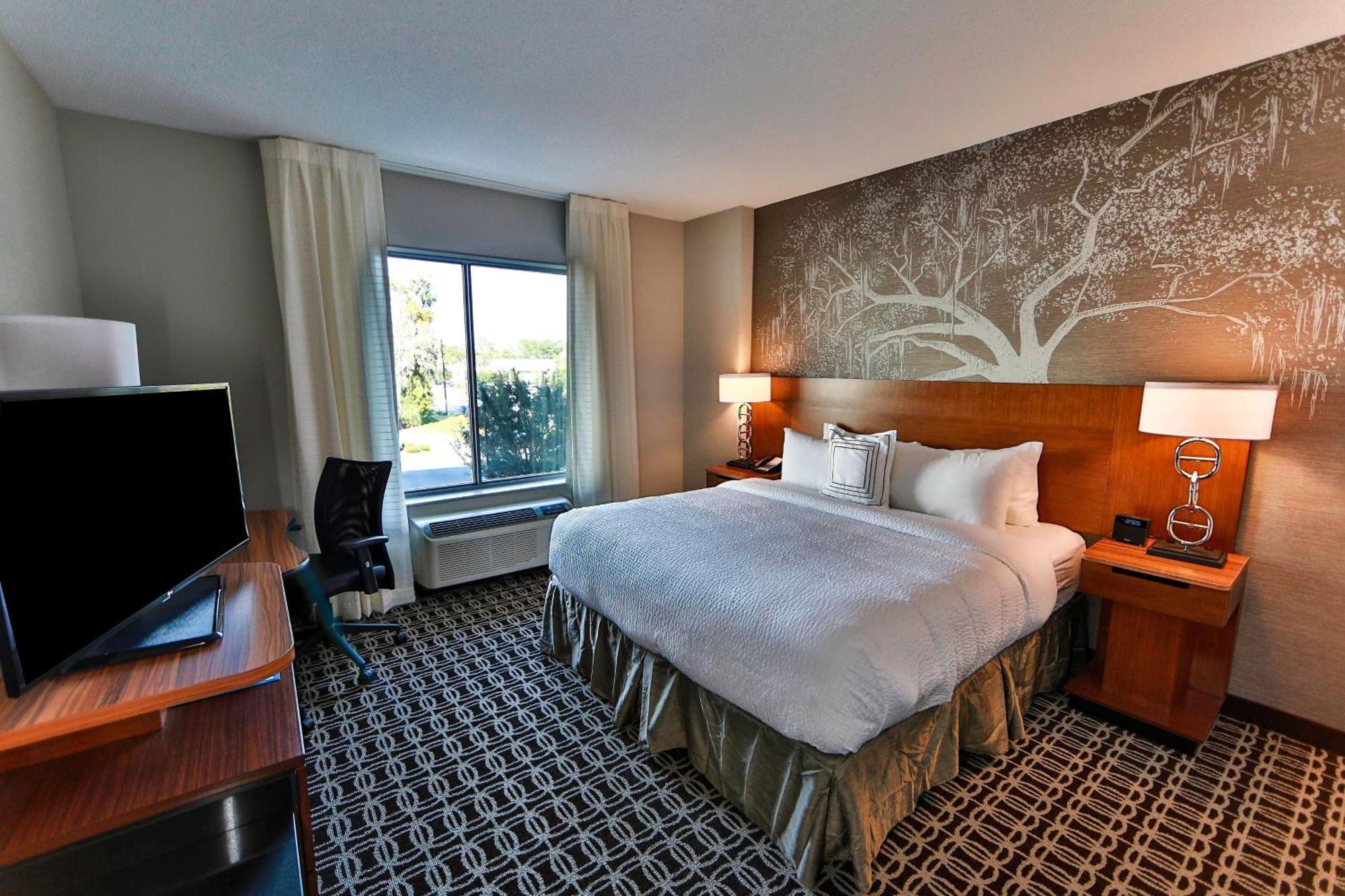 Fairfield Inn & Suites By Marriott Savannah Midtown Экстерьер фото